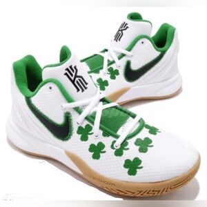 Nike KYRIE FLYTRAP II Boston Celtics White Green Clover  Athletic Sneaker